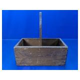 (1) Vintage Wooden Divided Carry Box
