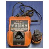 RIDGID 12V Lithium-Ion Charger & Battery Set