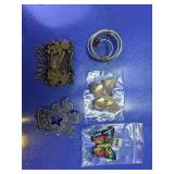 (5)Vintage Eclectic Brooch & Pin Collection Lot
