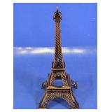 (1) Metal Eiffel Tower Figurines