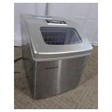 (1) Frigidaire Countertop Ice Maker