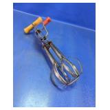 Vintage Metal Hand Crank Egg Beater