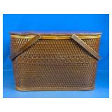 Vintage Redmon Woven Picnic Basket With Trays