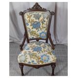 (1) Antique-Style Upholstered Accent Chair