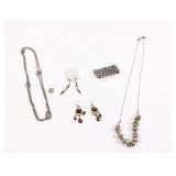 (6) Assorted Fashion Jewelry Pieces
