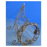 Decorative Metal Wine Bottle Holder