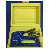Heavy Duty Staple Gun with Metal Staples Set
