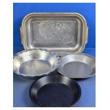 (4) Vintage Assorted Metal Baking Pans