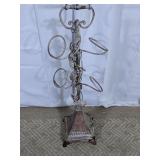 (1) Decorative Metal Wine Bottle Holder Stand