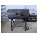 (1) Oklahoma Joeï¿½s Offset Smoker Grill