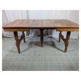 Wood Draw-Leaf Dining Table with 2 Leaves