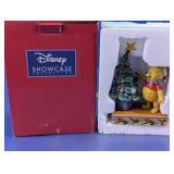 (1) Disney Showcase Winnie the Pooh Figurine