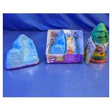 (3) Kids Activity Toys ï¿½ Kinetic Sand & Play-Doh