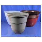 (4)Large Resin & Plastic Planters Lot