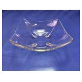 (1) Glass Decorative Serving Bowl