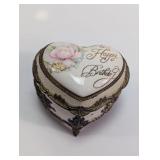 Heart Shaped Music Jewelry Box ï¿½Happy Birthdayï¿½