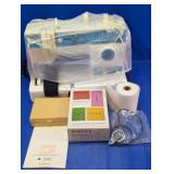 (1) Singer Sewing Machine w/ Monogrammer Kit