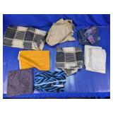 Assorted Fabric Scrap Pieces / Mixed Patterns