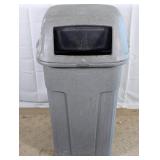 (1) Toter Outdoor Trash Can