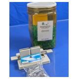 Mini Bowdabra, Alligator Clips & Green Accents