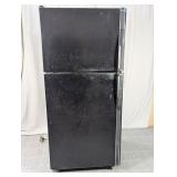 Kenmore Black Top-Freezer Refrigerator