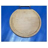 Round Wooden Cutting Board with Handle