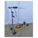 Fuzion 4-Wheel Scooter