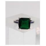 (1) Green Stone Silver Tone Ring