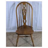 (1) Wooden Windsor Dining Chair
