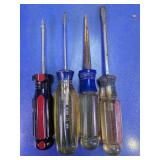 Assorted Screwdrivers Set
