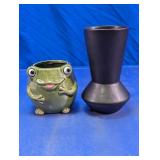 Frog Planter and Black Vase Decor Set