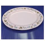 Oval Glass Serving Platter with Grape Vine Rim