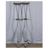 (1) Adjustable Aluminum Crutches Set