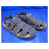 (1) St. Johnï¿½s Bay Sandals