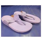 FitFlop White Thong Sandals Size 9