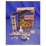 (1) Sawa 2000 Deluxe Cookie Press Set