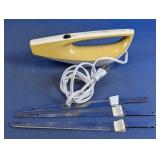 Hamilton Beach Scovill Electric Knife w/ Blades