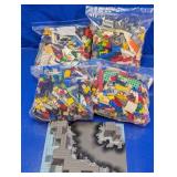 Bulk Assorted Building Bricks with 3D Baseplate
