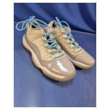 Air Jordan 11 Retro Low Cool Grey Sneakers