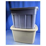 (2)Rubbermaid Plastic Storage Totes w/ Lids Duo