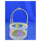 (1) Decorative Metal Basket