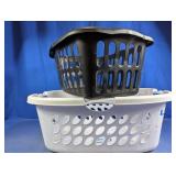 (2)Large Plastic Laundry Baskets Duo