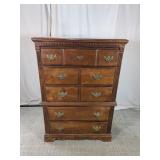 Traditional 5-Drawer Wooden Chest