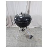 Vintage Weber Kettle Charcoal Grill