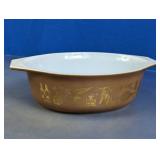 Vintage Pyrex 1.5qt Gold Motif Casserole Dish
