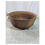 Vintage Cast Iron 3-Legged Pot Cauldron Kettle