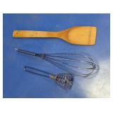Bamboo Spatula & 2 Metal Wire Whisks