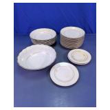 White and Gold Scalloped Glass Dish Set