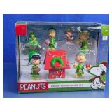 Peanuts Peanuts Holiday Figures Deluxe Set