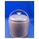 Metal Ice Bucket With Lid Handle